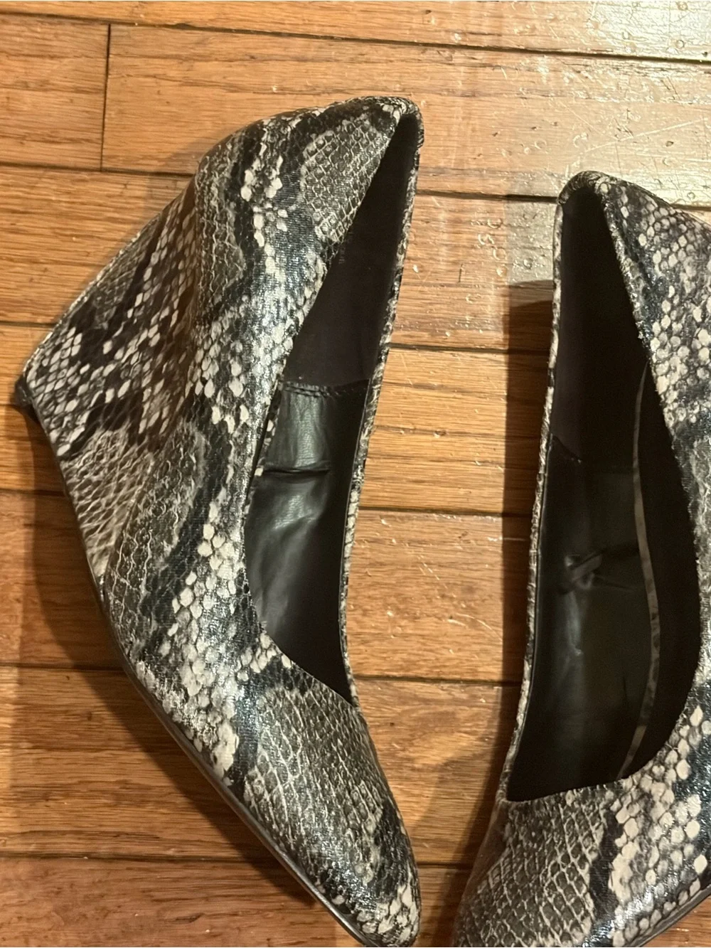 Express Women's Snakeskin Pumps/Heels 3 Heel Height - Size: 10